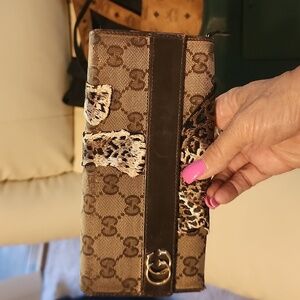 GUCCI wallet- redo, tiger patch added